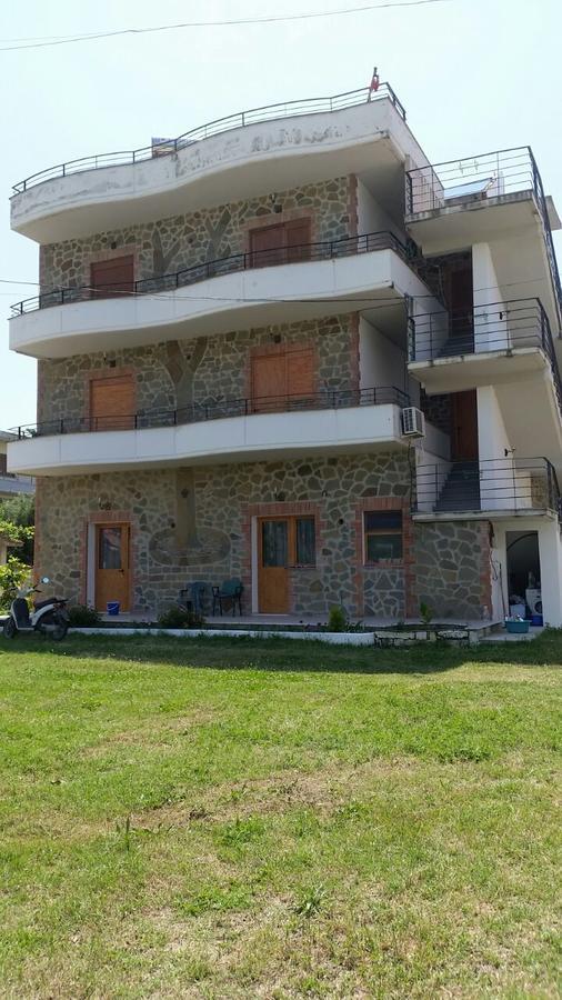 Velaj Apartments Orikum Exterior foto